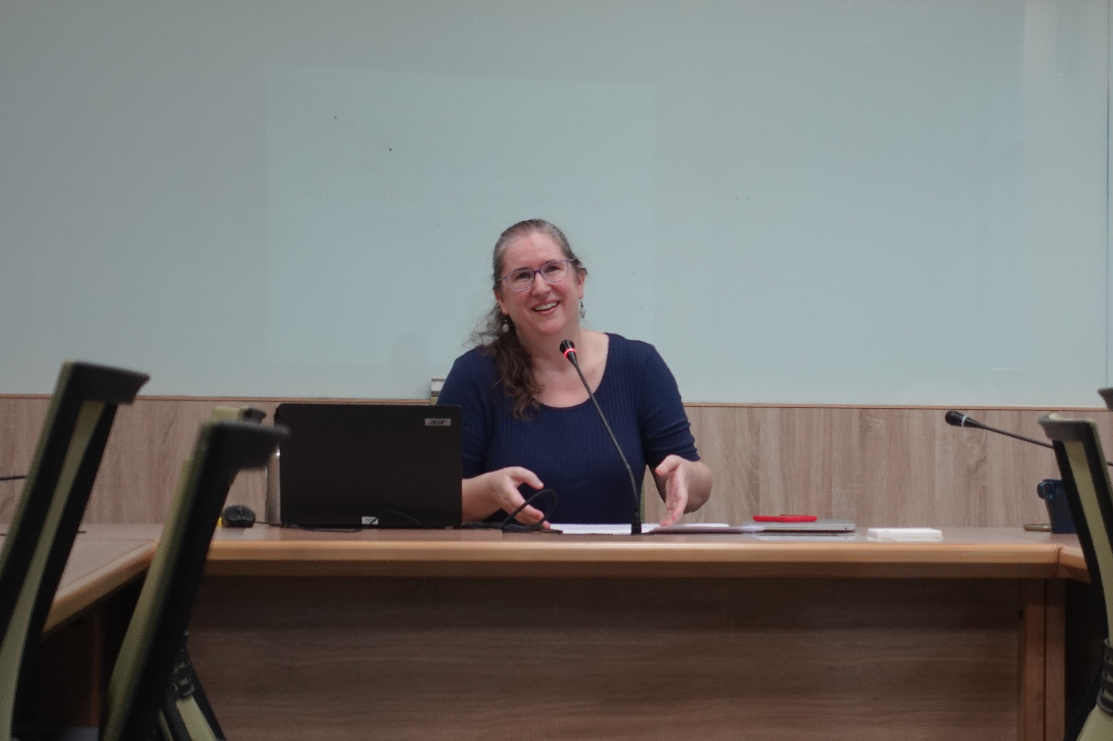林倩萱 (Nicole C. Richardson) 教授演講「The Mirror and the Brush: Agency, Audience, and Authority in a Late Ming Séance」紀要