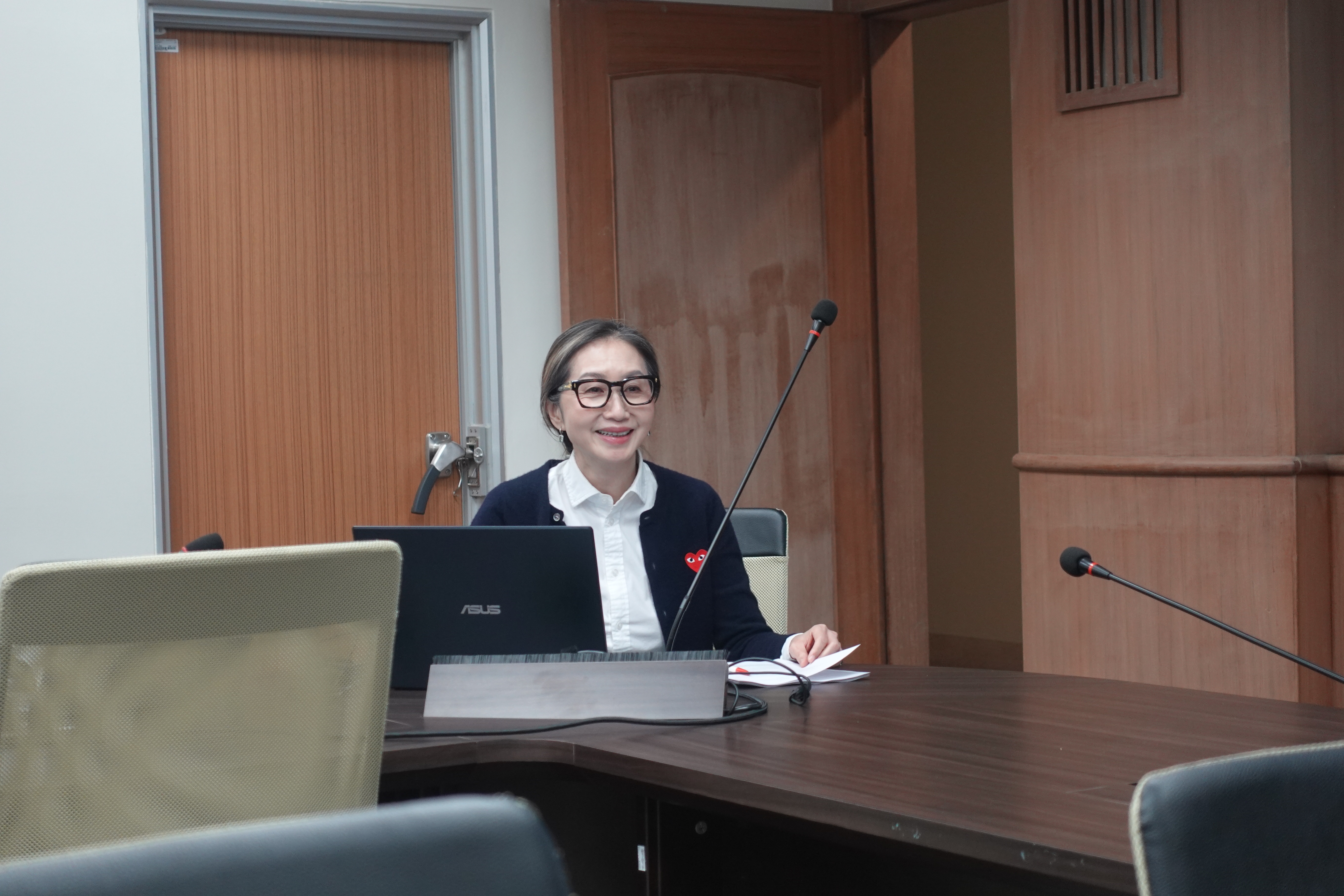 賴毓芝教授演講「Incarnating Antiquities through Translation: Naming, Images, and Language Reform at the Qianlong Court」紀要